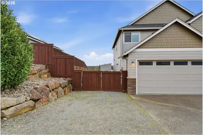 2300 E 6th St, La Center, WA 98629 - Photo 41