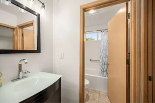 18254 SW Jann Dr, Beaverton, OR 97003 - Photo 9