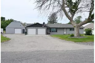 75134 W Oregon Ln, Irrigon, OR 97844 - Photo 1