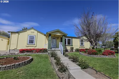 210 NW Timothy Ave, Winston, OR 97496 - Photo 5