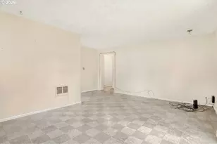 2213 NE 51st St, Vancouver, WA 98663 - Photo 9