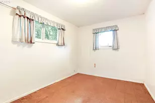 2213 NE 51st St, Vancouver, WA 98663 - Photo 11