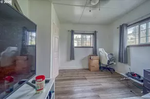 63503 Third Rd, Coos Bay, OR 97420 - Photo 19