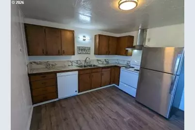 63503 Third Rd, Coos Bay, OR 97420 - Photo 7