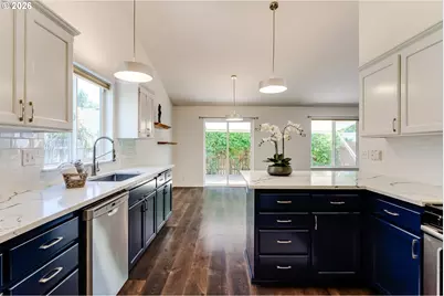 1060 Tyson Ln, Eugene, OR 97404 - Photo 9