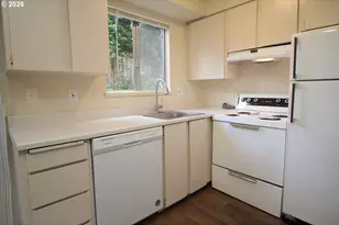 1822 SE Ash St, Portland, OR 97214 - Photo 7