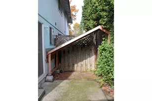 1822 SE Ash St, Portland, OR 97214 - Photo 23