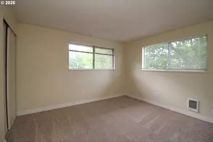 1822 SE Ash St, Portland, OR 97214 - Photo 9