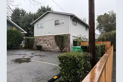 1822 SE Ash St, Portland, OR 97214 - Photo 3