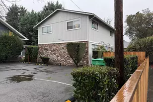 1822 SE Ash St, Portland, OR 97214 - Photo 3