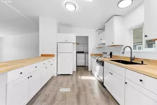10400 SE Cook Ct, Milwaukie, OR 97222 - Photo 9