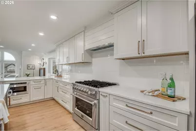 15800 SW Windham Ter, Tigard, OR 97224 - Photo 11