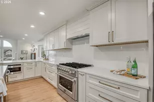 15800 SW Windham Terrace, Tigard, OR 97224 - Photo 11