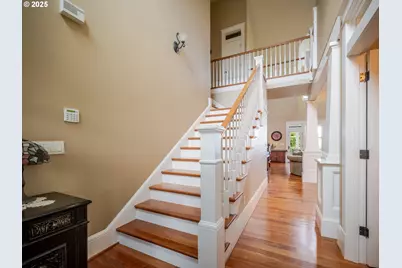 360 Hilltop Dr, Seaside, OR 97138 - Photo 9