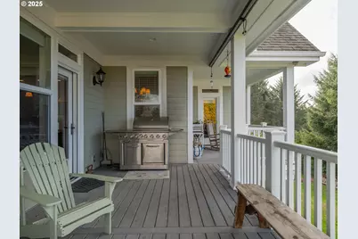 360 Hilltop Dr, Seaside, OR 97138 - Photo 15