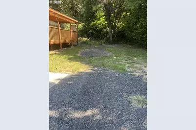 337 Main St, Scottsburg, OR 97473 - Photo 9