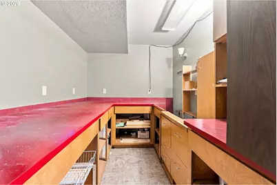 10225 NW Lee St, Portland, OR 97229 - Photo 25