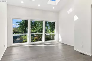 10225 NW Lee St, Portland, OR 97229 - Photo 13