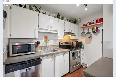 7522 SW Barnes Rd, Portland, OR 97225 - Photo 11