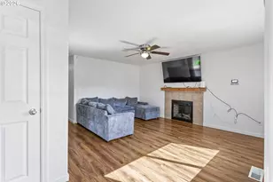 2211 23rd Ave, Forest Grove, OR 97116 - Photo 7