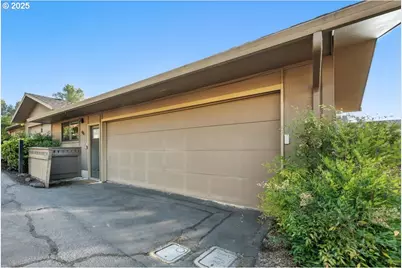 46 Condolea Ct, Lake Oswego, OR 97035 - Photo 5