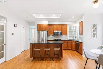 14321 Camden Ln, Lake Oswego, OR 97035 - Photo 13