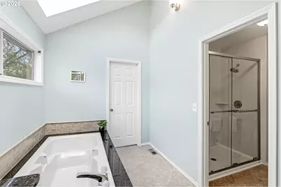 14321 Camden Ln, Lake Oswego, OR 97035 - Photo 27