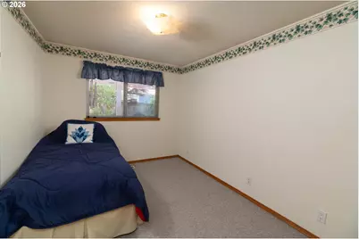 204 Miller St, Molalla, OR 97038 - Photo 11