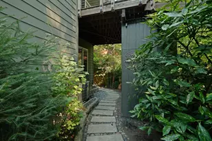 3044 SW Wilbard St, Portland, OR 97219 - Photo 41