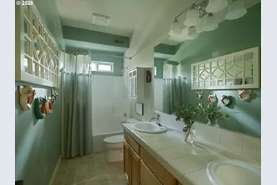 3044 SW Wilbard St, Portland, OR 97219 - Photo 31