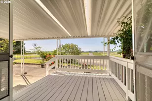 51390 Westlake Dr, Scappoose, OR 97056 - Photo 25