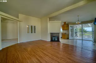 51390 Westlake Dr, Scappoose, OR 97056 - Photo 7