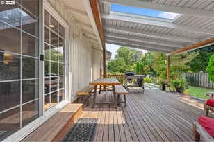 12246 NW Kearney St, Portland, OR 97229 - Photo 27
