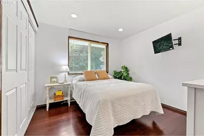 12246 NW Kearney St, Portland, OR 97229 - Photo 21