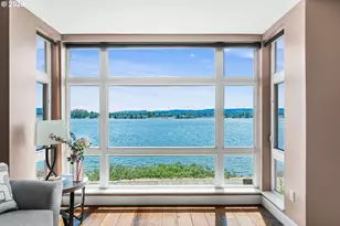 2015 SE Columbia River Dr, Vancouver, WA 98661 - Photo 5