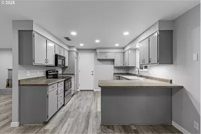 387 Cienaga Ln, Grants Pass, OR 97526 - Photo 13