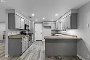 387 Cienaga Ln, Grants Pass, OR 97526 - Photo 13