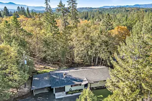 387 Cienaga Ln, Grants Pass, OR 97526 - Photo 37