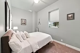 239 Winchester Creek Ave, Winchester, OR 97495 - Photo 33