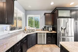 239 Winchester Creek Ave, Winchester, OR 97495 - Photo 11