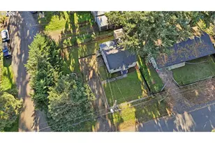 7620 SE Crystal Springs Blvd, Portland, OR 97206 - Photo 35