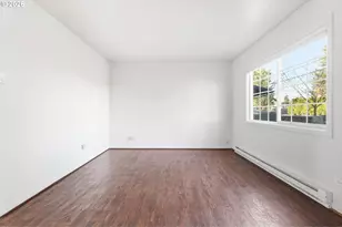 7620 SE Crystal Springs Blvd, Portland, OR 97206 - Photo 7