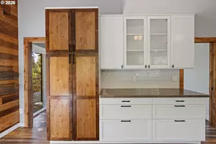 5817 SW Alfred St, Portland, OR 97219 - Photo 15