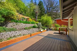 5817 SW Alfred St, Portland, OR 97219 - Photo 41