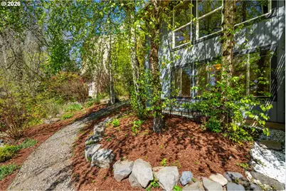 5817 SW Alfred St, Portland, OR 97219 - Photo 43