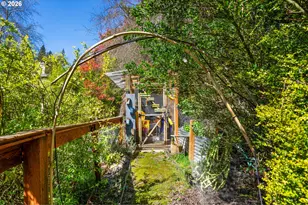 5817 SW Alfred St, Portland, OR 97219 - Photo 39