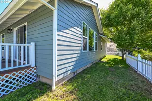 2804 NW Daysha Dr, Roseburg, OR 97471 - Photo 33