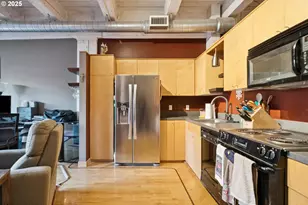 416 NW 13th Ave, Portland, OR 97209 - Photo 11