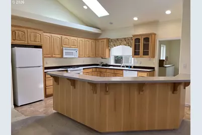 1243 Delrose Dr, Springfield, OR 97477 - Photo 7