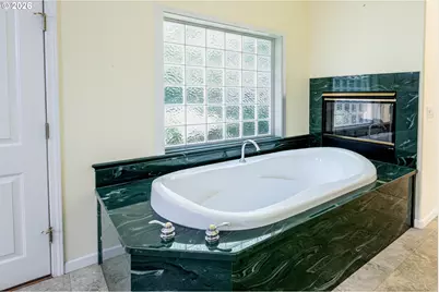 1243 Delrose Dr, Springfield, OR 97477 - Photo 23